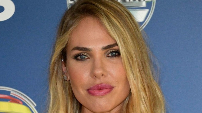“Lo fece per i soldi e la carriera”. Ilary Blasi, il segreto del suo passato