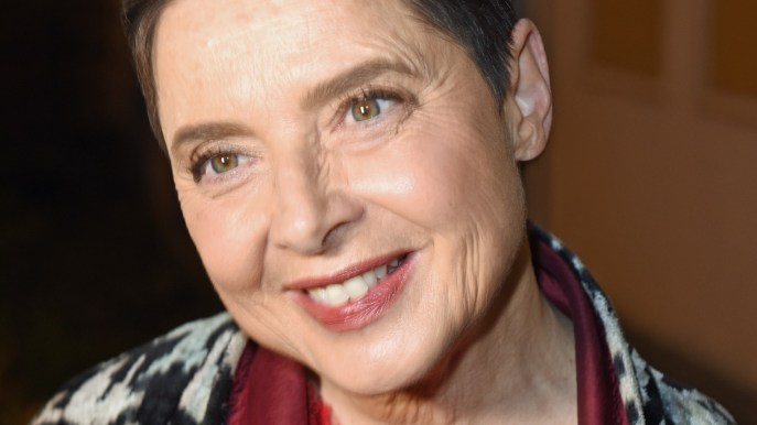 Isabella Rossellini e il rapporto con la bellezza: “Niente chirurgia plastica a 70 anni”