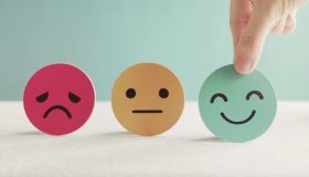 Disregolazione emotiva: cosa si intende, cause e trattamento