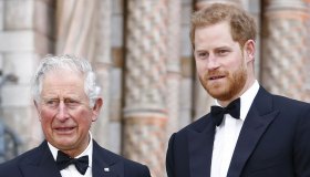 Harry, ora tocca a Carlo fare il test più delicato. Meghan Markle impotente