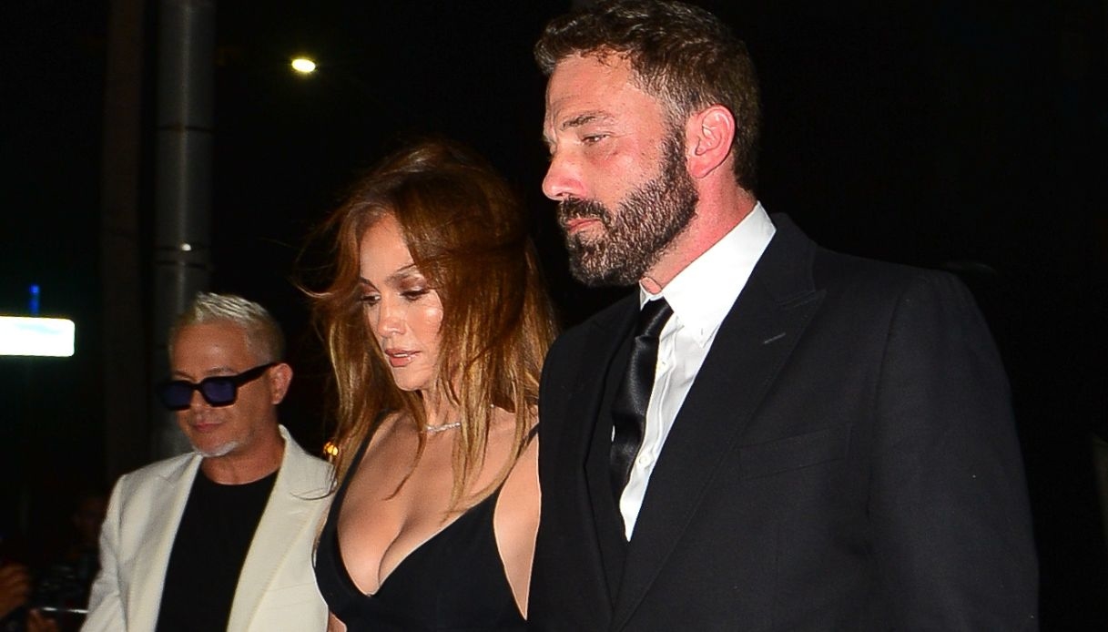 Jennifer Lopez e Ben Affleck al funerale di JR Ridinger