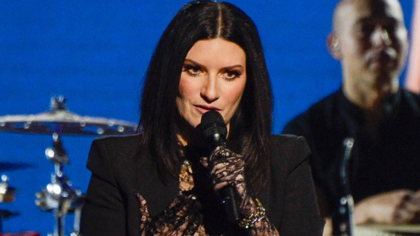 Contro la violenza sulle donne: “Grazie Laura Pausini per quanto fai”