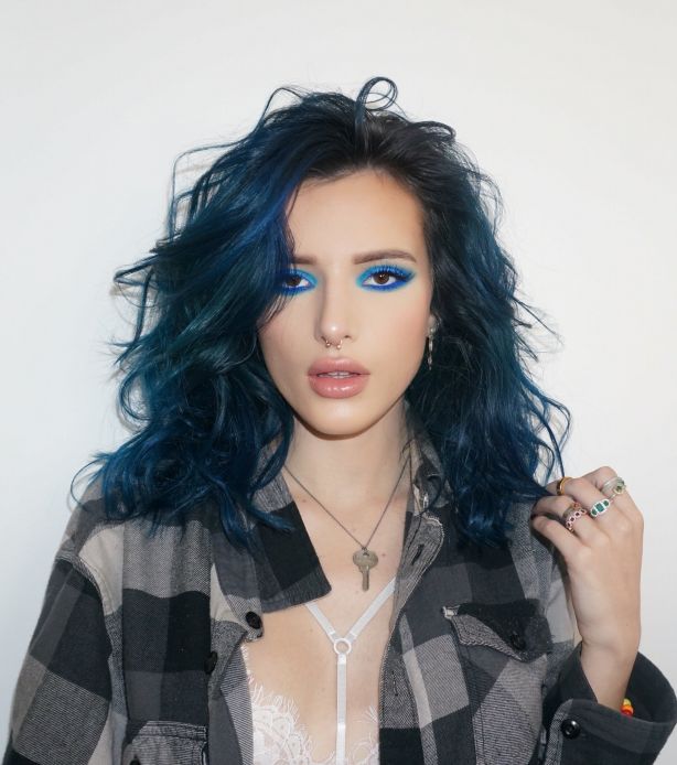 Trucco washed denimBella Thorne