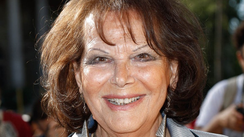 Claudia Cardinale, la verità sul figlio segreto: “Fui vittima di una violenza”
