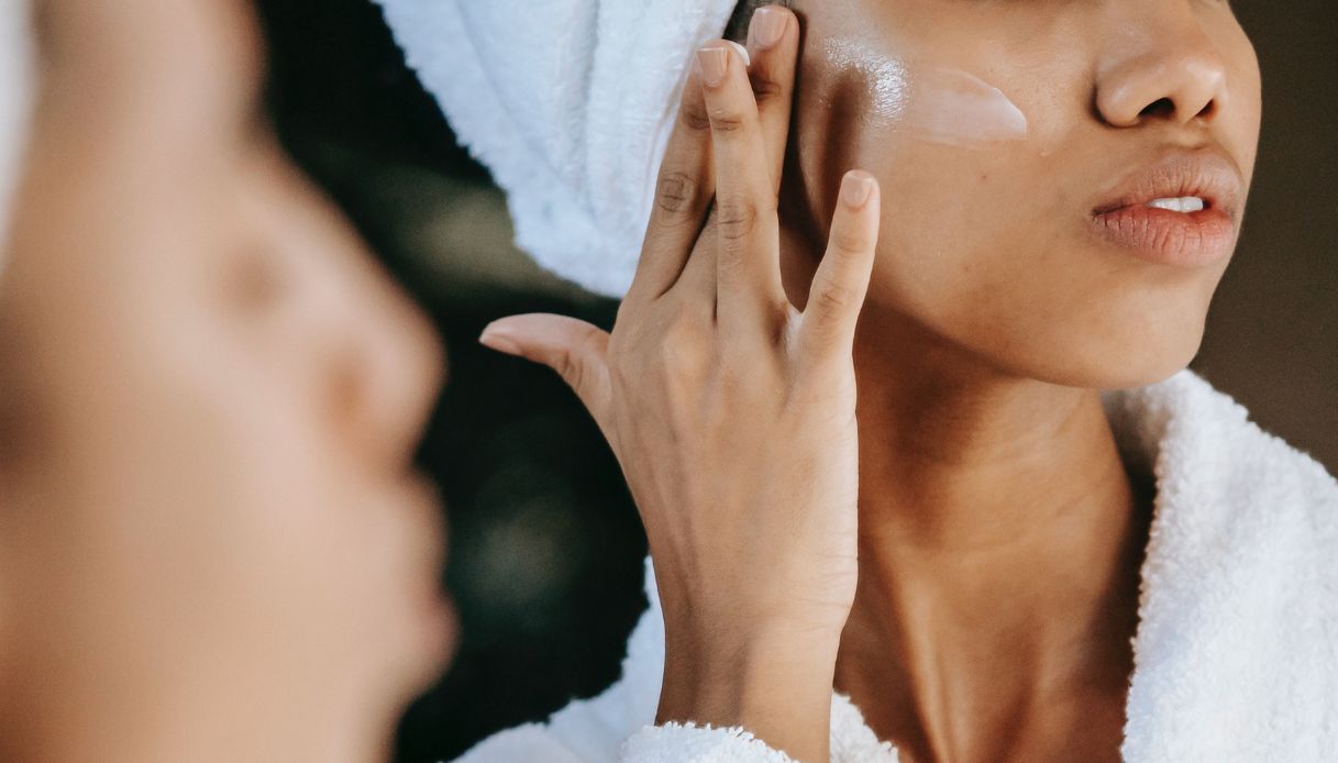 Cos’è il bakuchiol e perché dovresti usarlo per la tua skincare Bakuchiol benefici