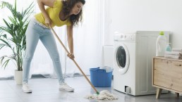 Come pulire il filtro della lavatrice senza allagare: i trucchi salvavita