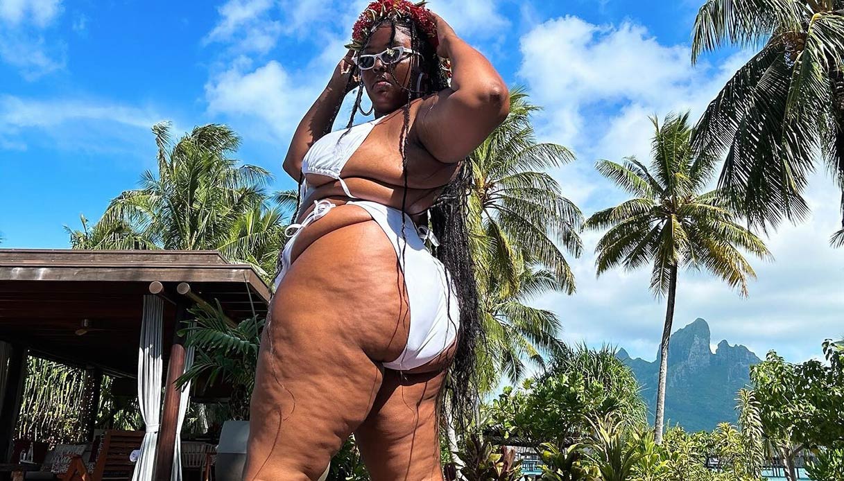 Lizzo in bikini