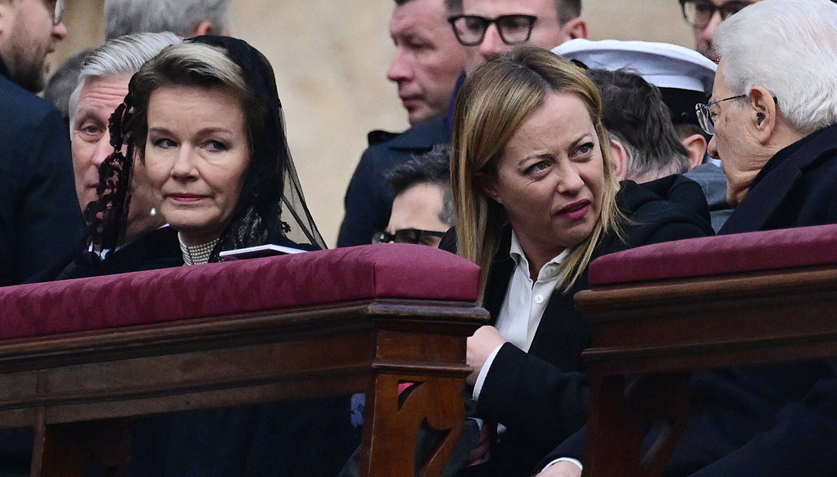 Mathilde del Belgio Giorgia Meloni Sergio Mattarella funerali papa Benedetto XVI
