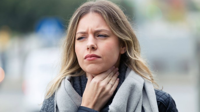 Cosa fare se la voce cambia e la gola brucia