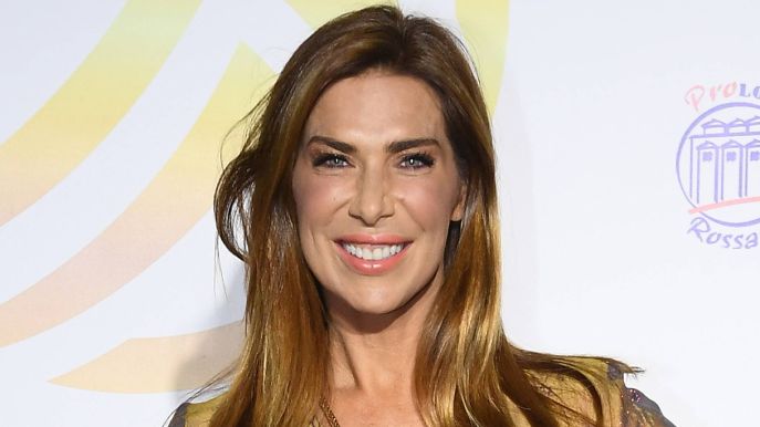 Veronica Maya biografia
