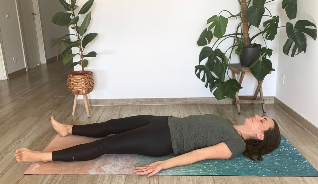 posizione Savasana