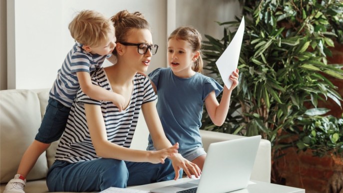 Quasi tre lavori per una persona sola: essere mamma è anche questo