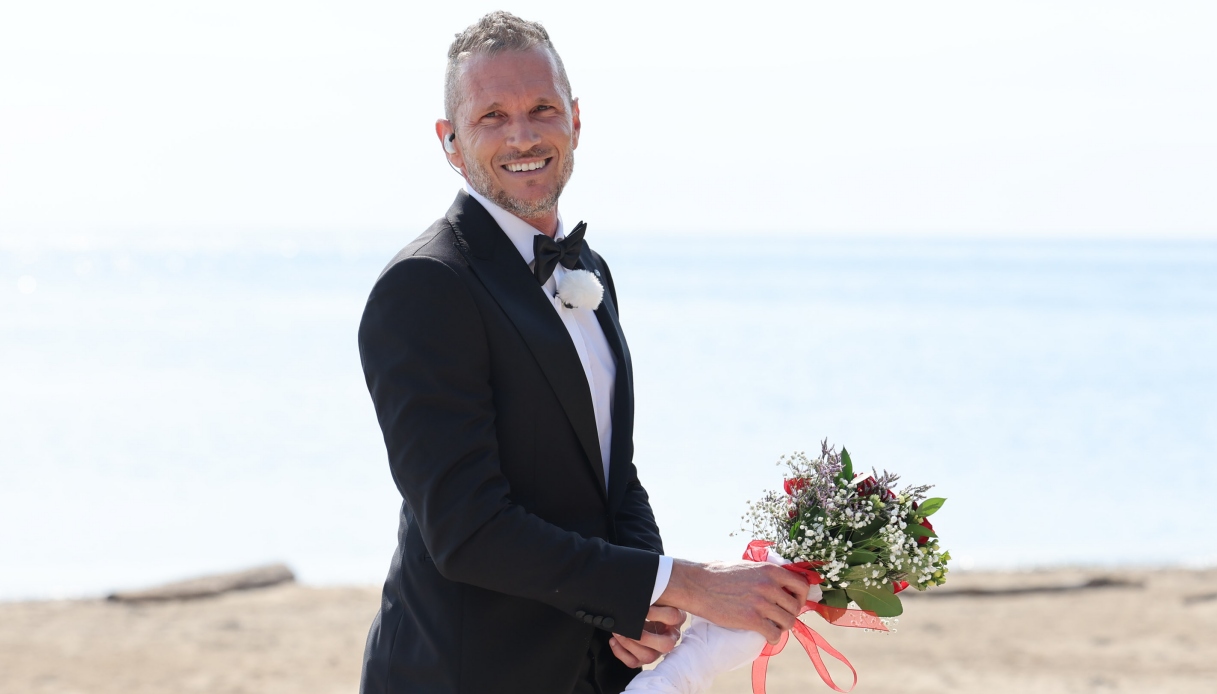 Alvin all'Isola 2023 in smoking