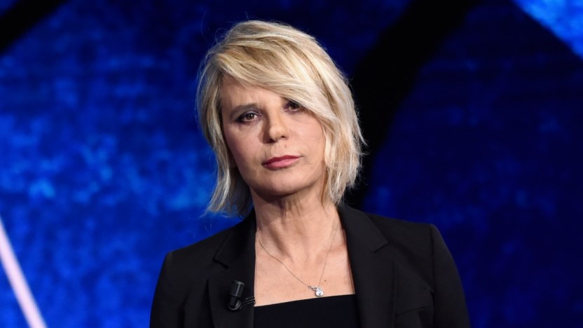 “Uomini e Donne” inizia il toto-tronisti: chi vedremo sul trono a settembre