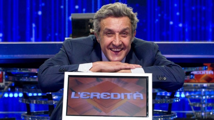 Flavio Insinna, i saluti sospetti all'”Eredità”: le parole per il pubblico