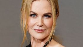 Nicole Kidman osa e seduce: il look con cut-out e trasparenze