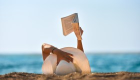 10 libri che dovete assolutamente leggere quest’estate