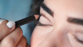 Se hai la vitiligine prendi il sole così per un’abbronzatura perfetta