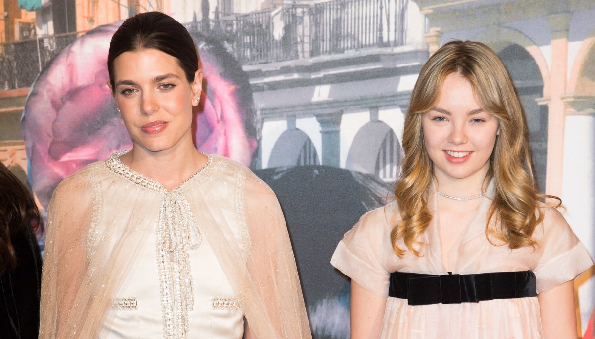 Charlotte Casiraghi e Alexandra di Hannover al Ballo della Rosa nel 2016