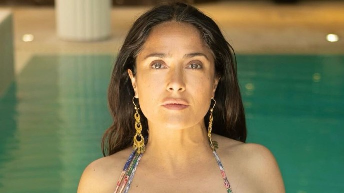 Salma Hayek, 57 anni in bikini: “Così felice di essere viva”