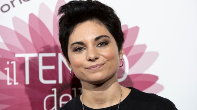 Giordana Angi, “Foto/Photo/Picture”: il significato della canzone in quattro lingue