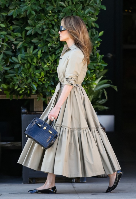 Jennifer Lopez casual a Beverly Hills