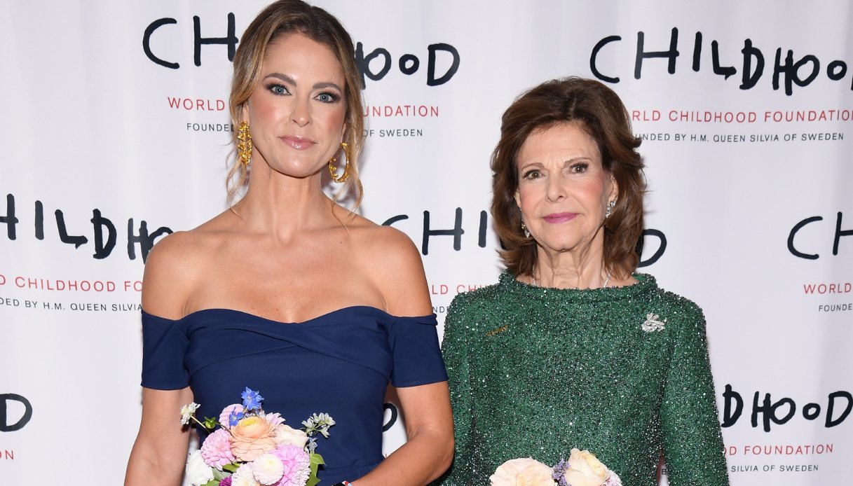 La Principessa Madeleine e la Regina Silvia di Svezia al Gala della World Childhood Foundation a New York