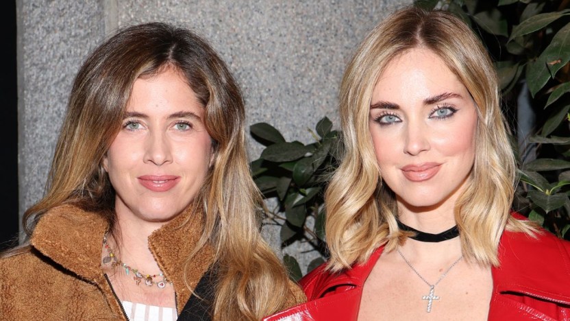 Chiara Ferragni, la sorella Francesca “sospesa e licenziata”. Arriva la replica