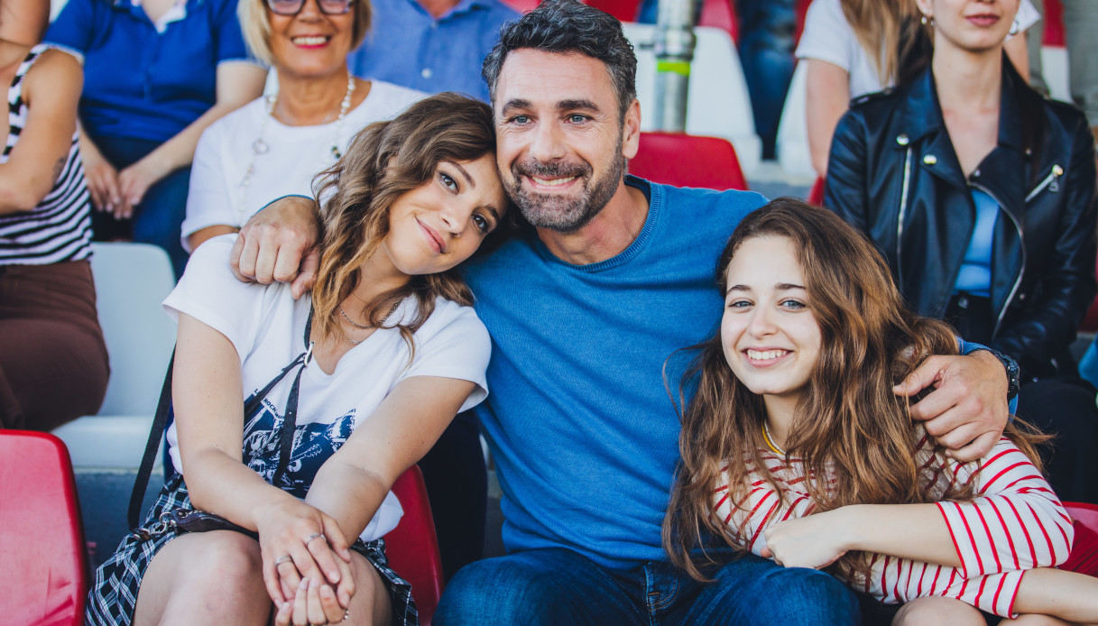 Raoul Bova con le figlie ne "I Fantastici 5"