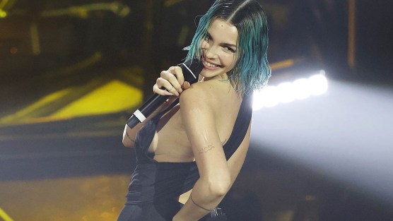 Le pagelle dei look della terza serata di Sanremo: Rose cala l’asso e stende tutti
