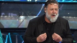 Sanremo, top e flop della terza serata (come Russell che “percula” Travolta)