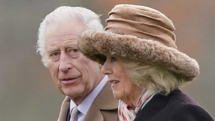 Carlo ha il cancro, condizioni di salute del Re: i piani della monarchia