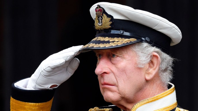 Carlo ha il cancro, condizioni di salute del Re: tutto pronto per i funerali
