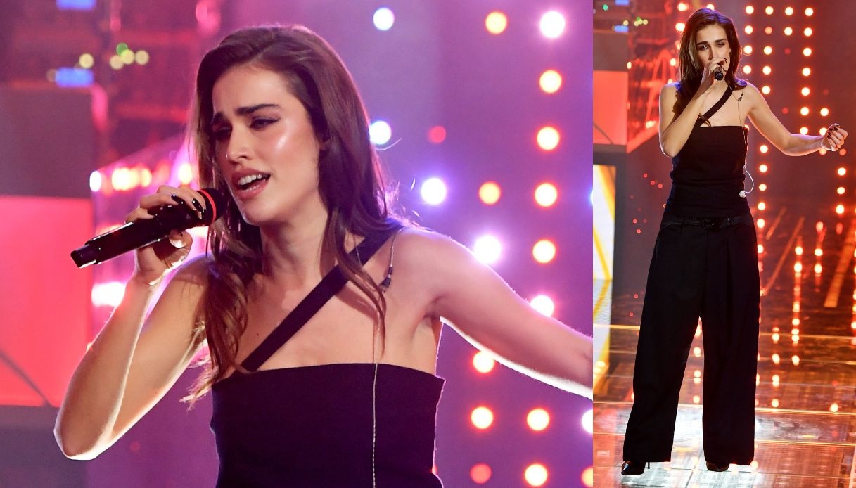Il look acqua e sapone di Clara a Sanremo Giovani 2023