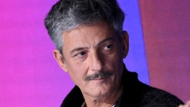 Fiorello a Sanremo punge sul caso Travolta: “Scippo meno grave del Ballo del Qua Qua”