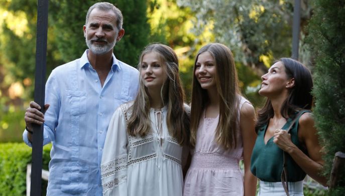 Re Felipe, Leonor, infanta Sofia e Letizia di Spagna