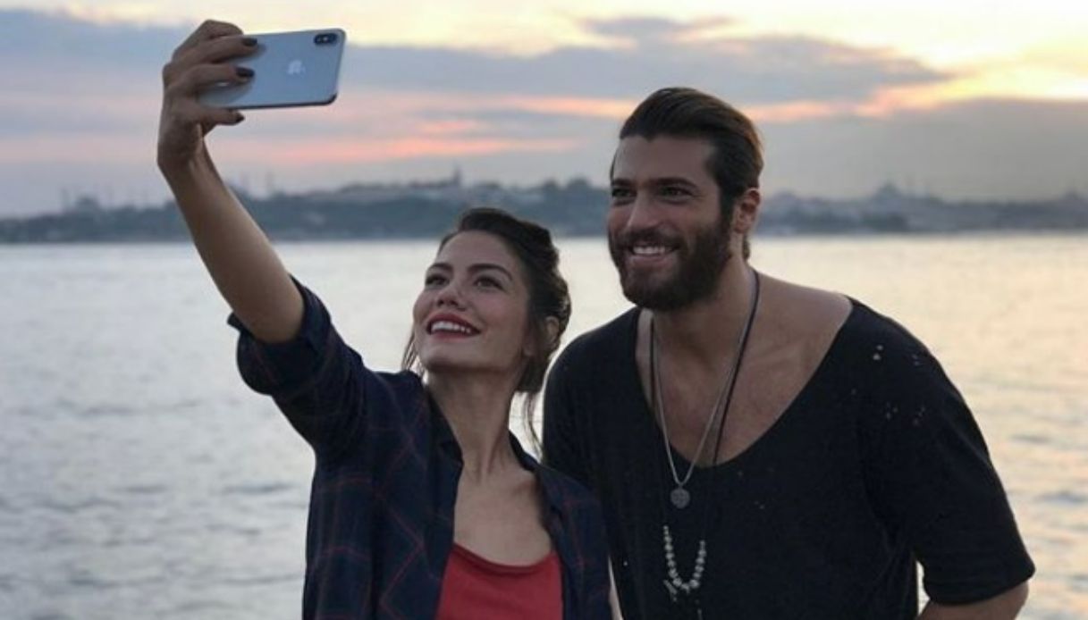 Can Yaman e Demet Ozdemir