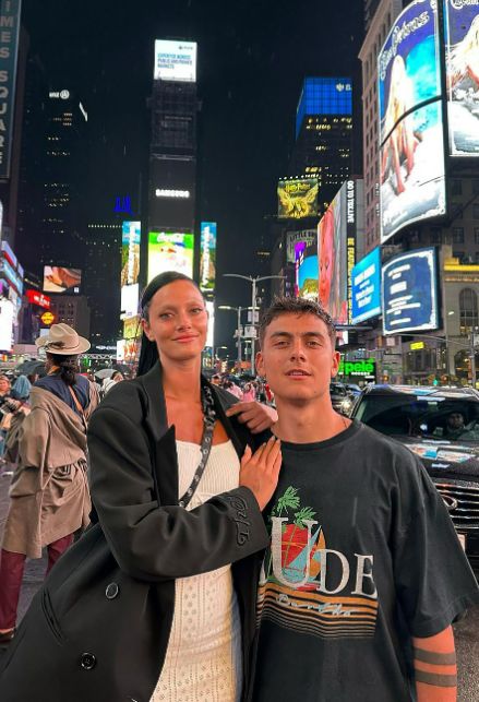 Oriana e Dybala in America