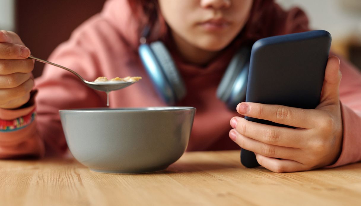 II sonno negli adolescenti che usano smartphone