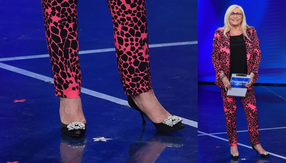 Mara Venier, le scarpe indossate a "Domenica In"