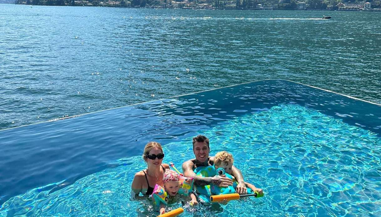 Chiara Ferragni, Fedez e i piccoli Leone e Vittoria