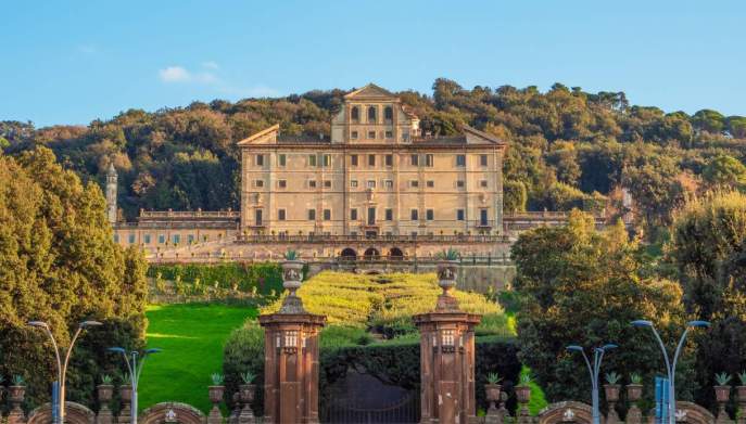 La facciata di Villa Aldobrandini