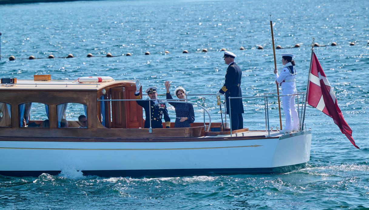 Mary e Federico di Danimarca, primo royal tour estivo