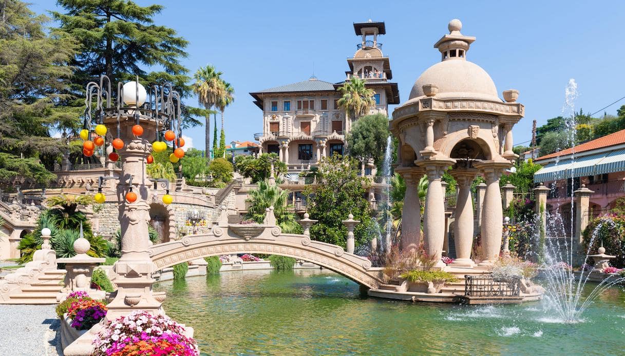 Laghetto e ponte orientale