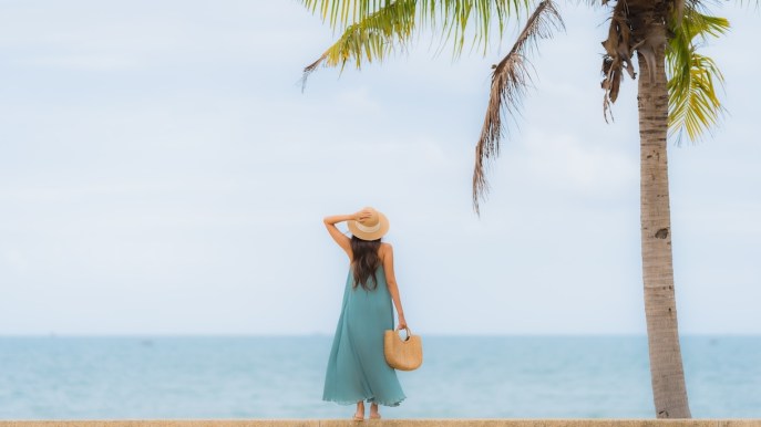 Come vestirsi in modo sostenibile al mare