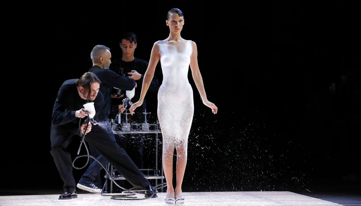 Bella Hadid per Coperni SS 23