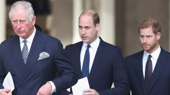 Re Carlo, ultime notizie: lite furiosa con William. C’è una speranza per Harry