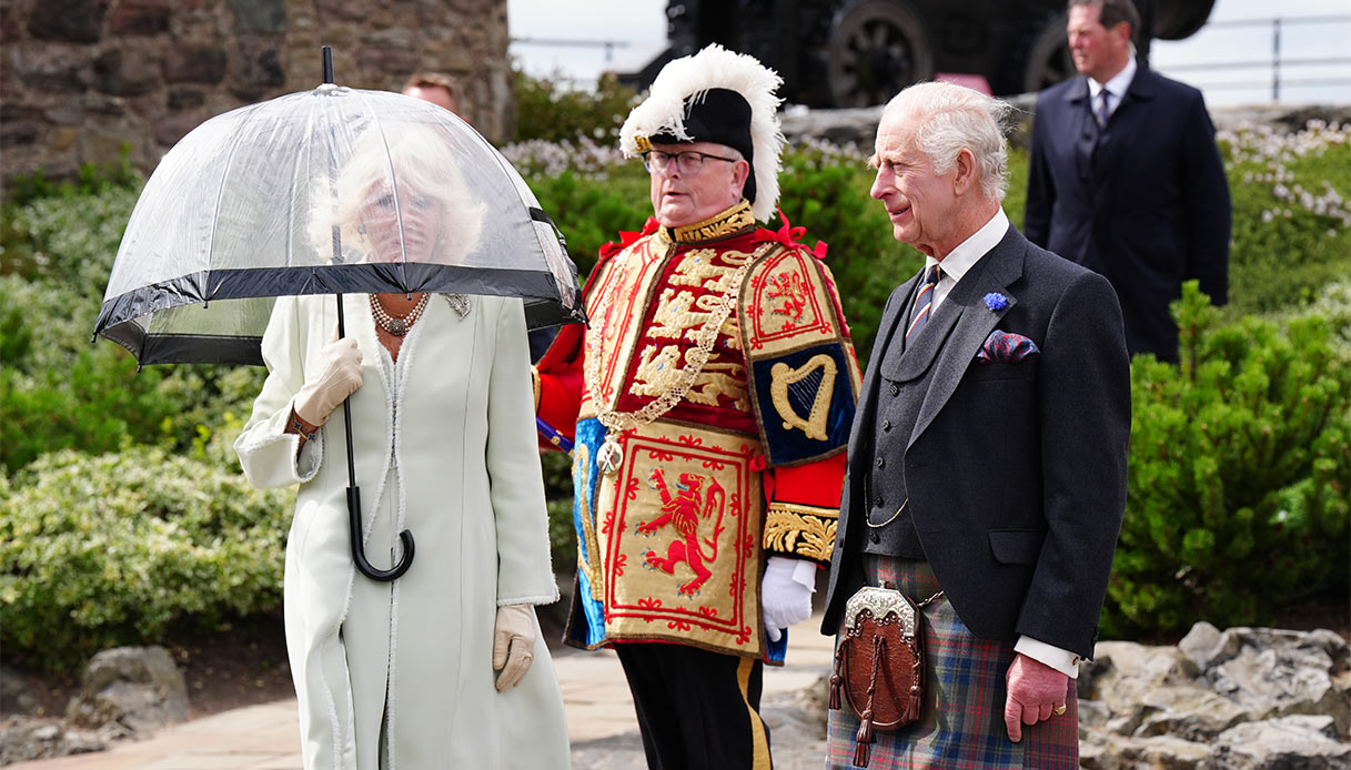 Camilla Carlo Edimburgo
