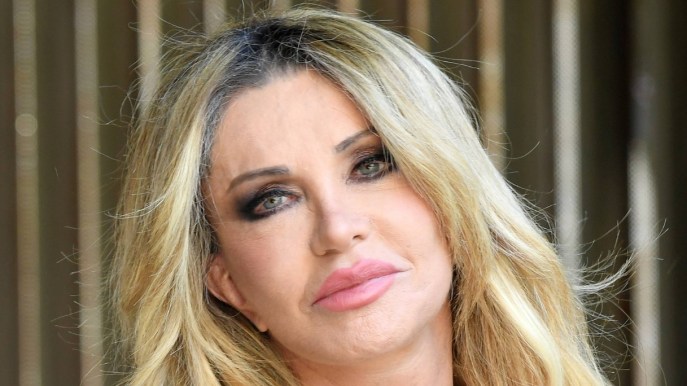 Paola Ferrari contro Diletta Leotta: “Diseducativo rifarsi seno e lato B”