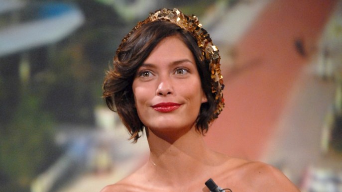 Fernanda Lessa, brutto incidente mentre passeggiava con i cani: cos’è successo all’ex GF